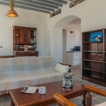 Eco-luxe Retreat In Ano Petali, Sifnos Holiday home